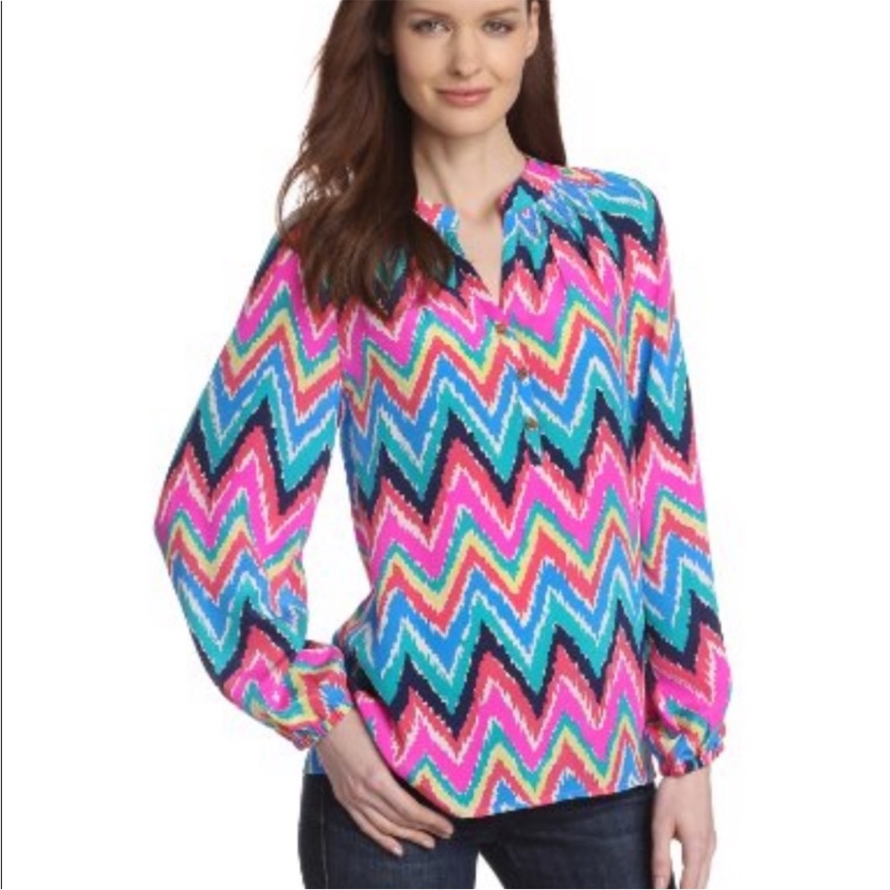 Lilly Pulitzer Elsa Top in Hearts A Flutter - Picture 2 of 7